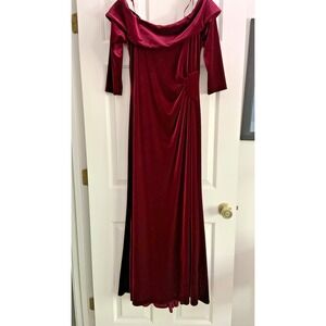 Rickie Freeman Teri Jon Red Velvet Off The Shoulder Portrait Collar Dress Sz: 10